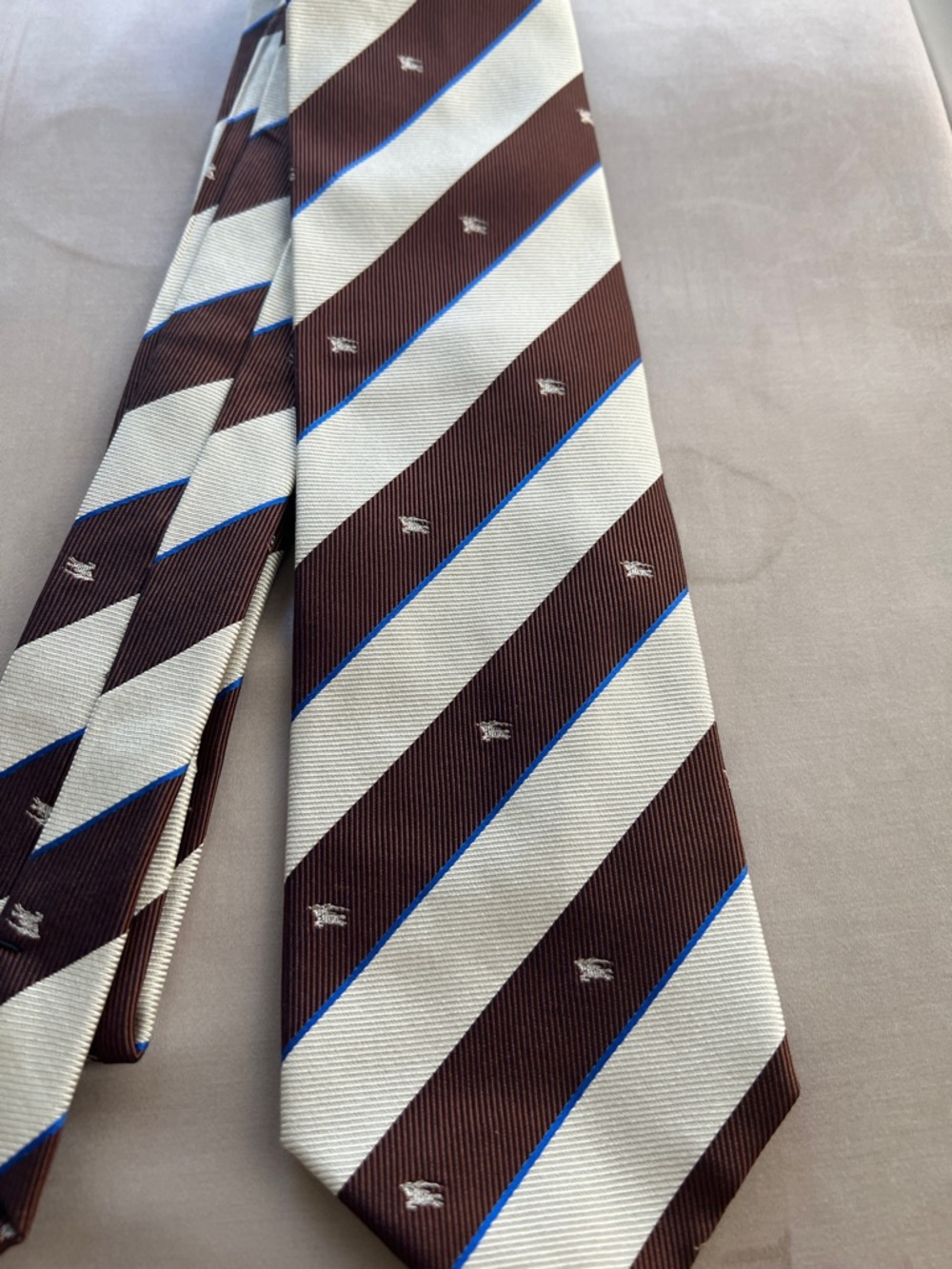 Vintage Burberry Brown, Ivory and Blue Striped Classic Silk Tie Made in Italy - Picture 9 of 17